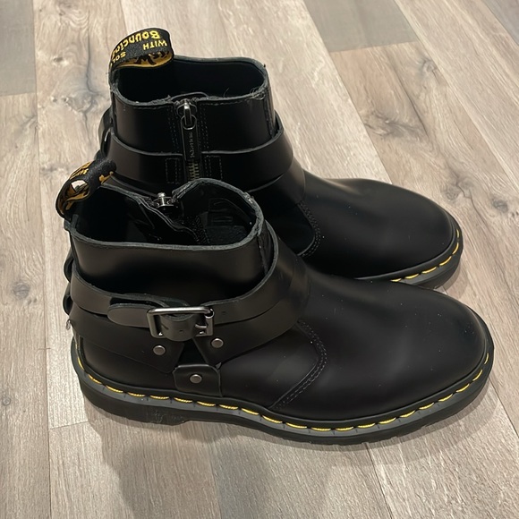 DR. MARTENS JAIMES LEATHER HARNESS CHELSEA BOOTS - Picture 11 of 15